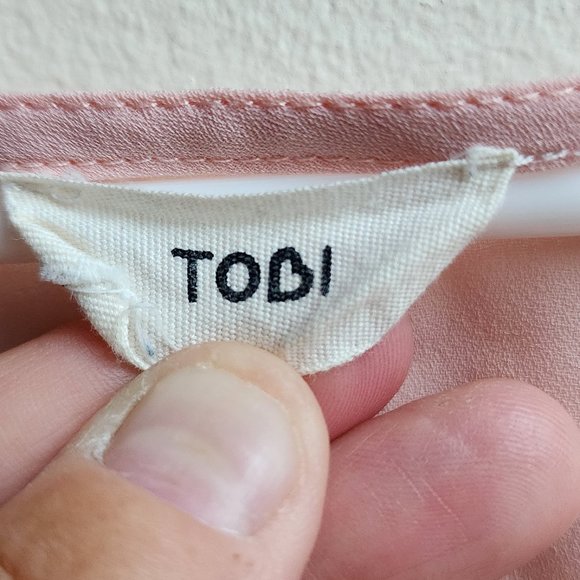 Tobi Pink Open Sleeve Lace Blouse Size Medium - Picture 6 of 16